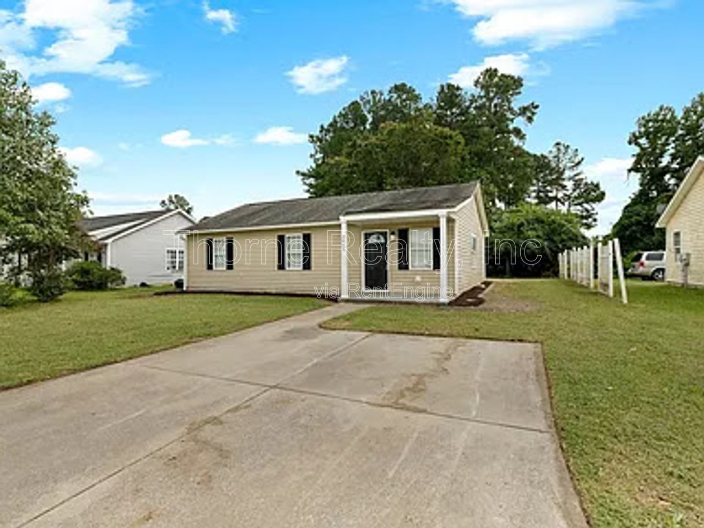 3 Bedroom House in Flagmarsh Hills $500 move in bonus credit!! property image