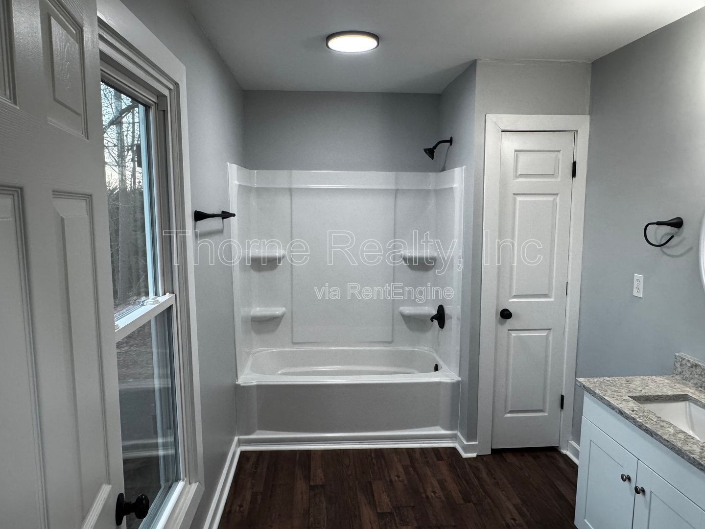 Modern 3BR / 2.5BA Home with Granite Kitchen, Loft and Storage property image