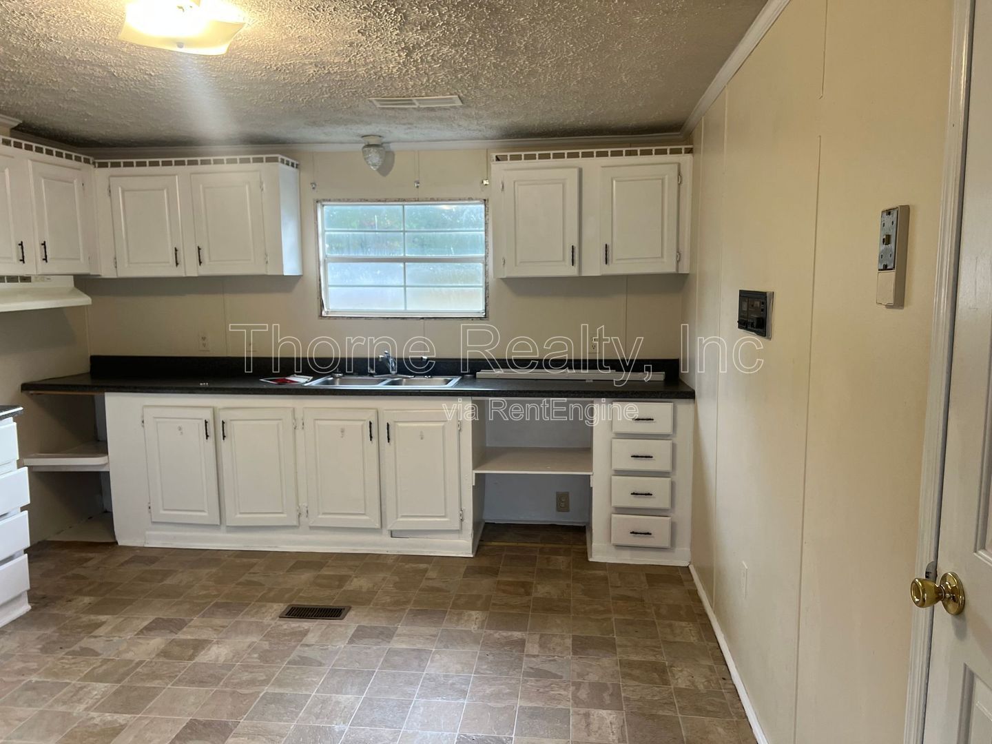 Large Doublewide Towards Greenville property image