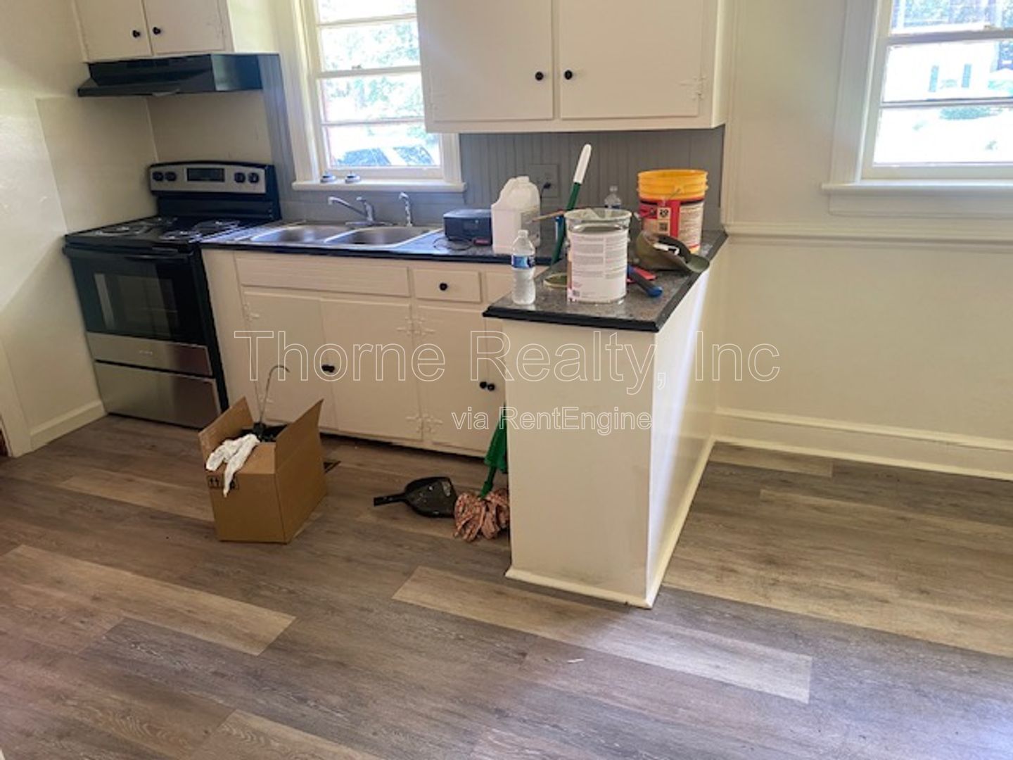 **MOVE IN RENT SPECIAL $200.00 OFF FIRST MONTH'S RENT!!** property image