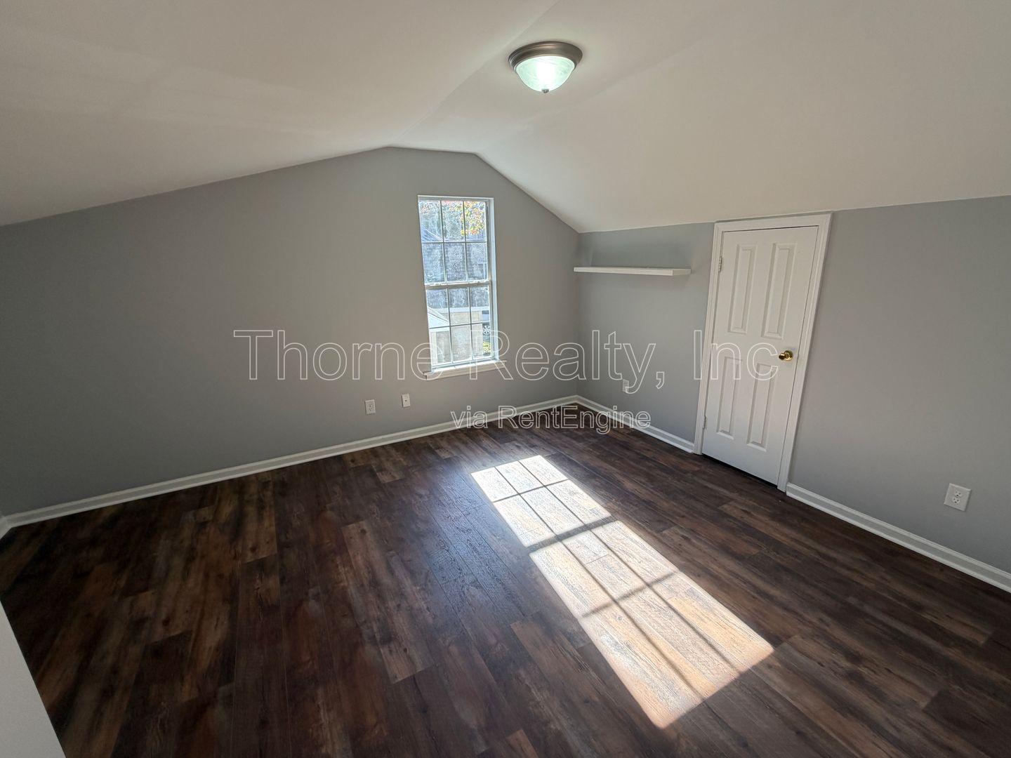 Remodeled bathrooms, new kitchen in this Nashville beauty - REDUCED!! property image