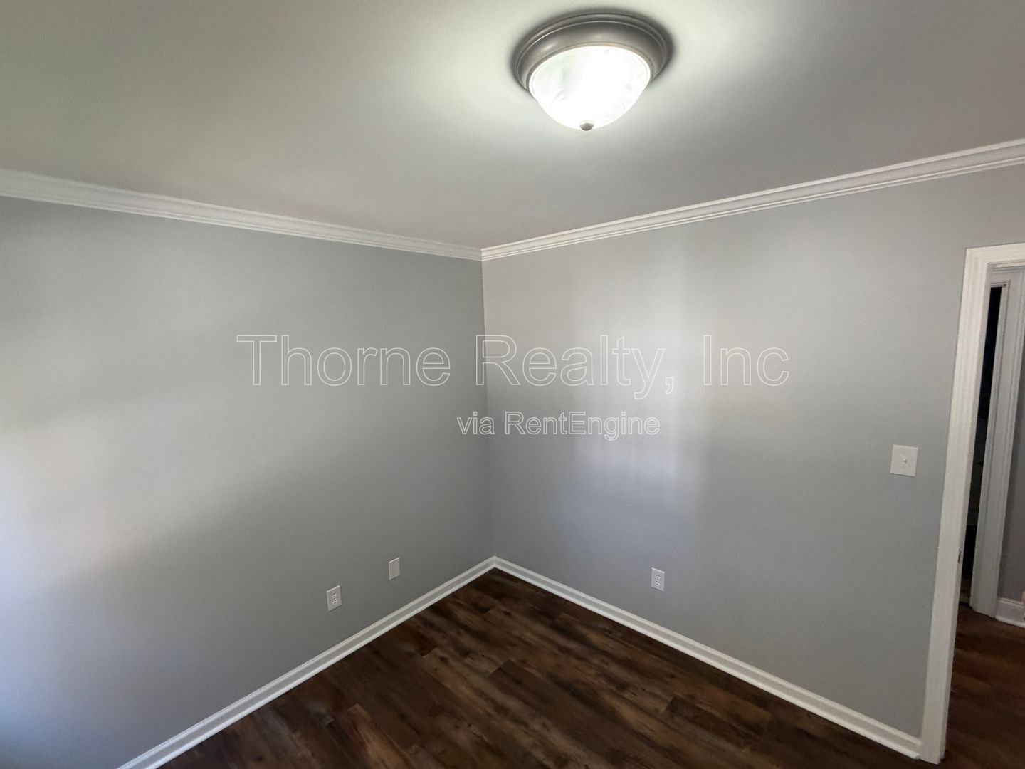 Remodeled bathrooms, new kitchen in this Nashville beauty - REDUCED!! property image