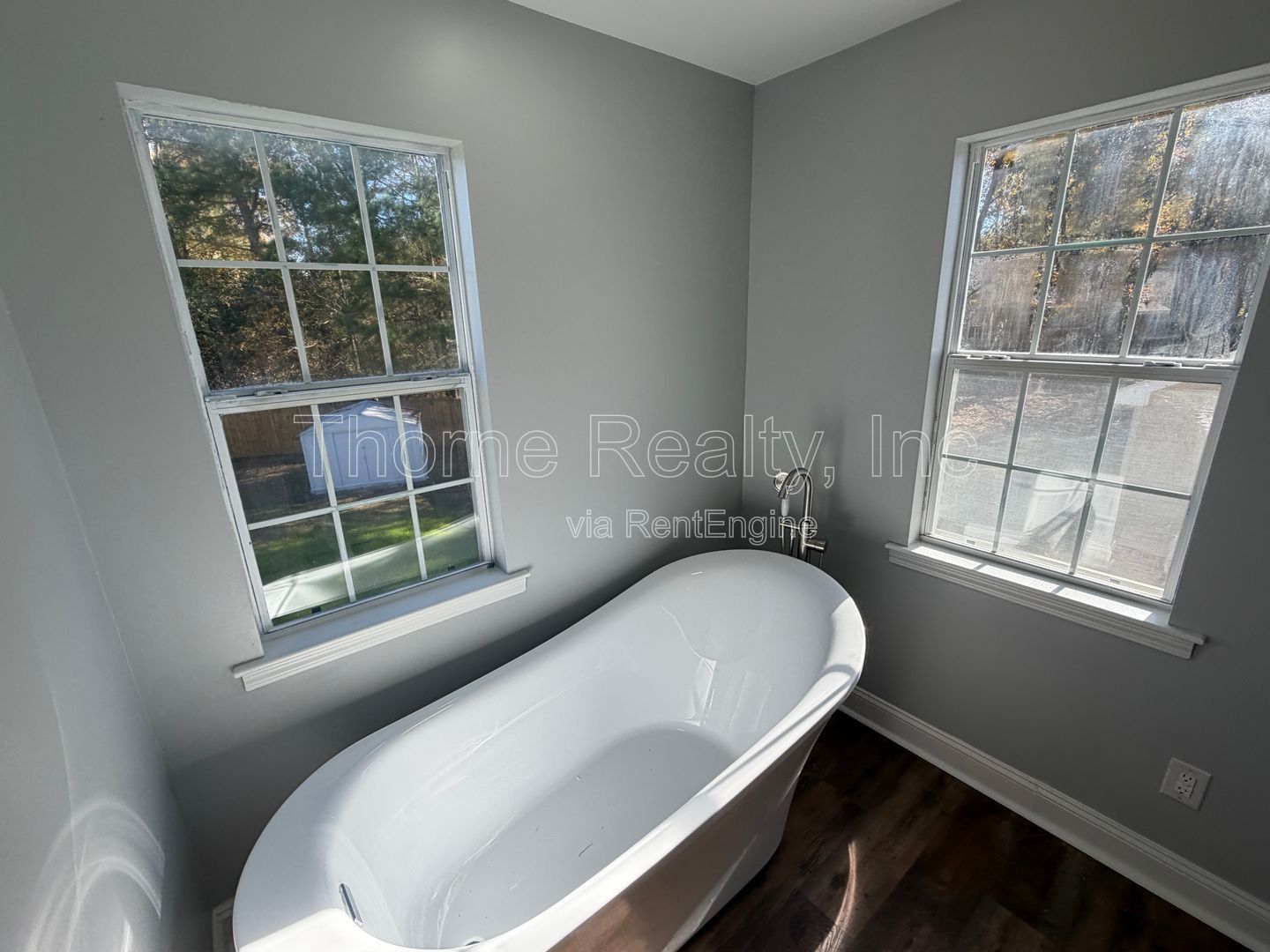 Remodeled bathrooms, new kitchen in this Nashville beauty - REDUCED!! property image