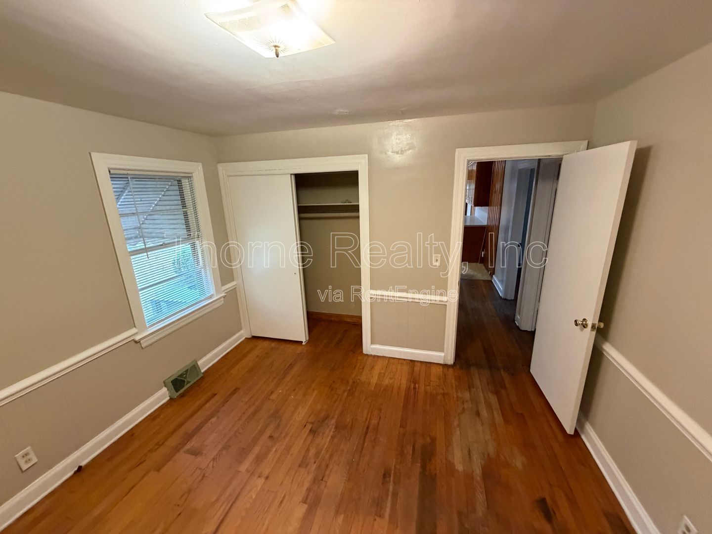 3 Bedroom Brick Ranch with Large Yard and Bonus Room property image