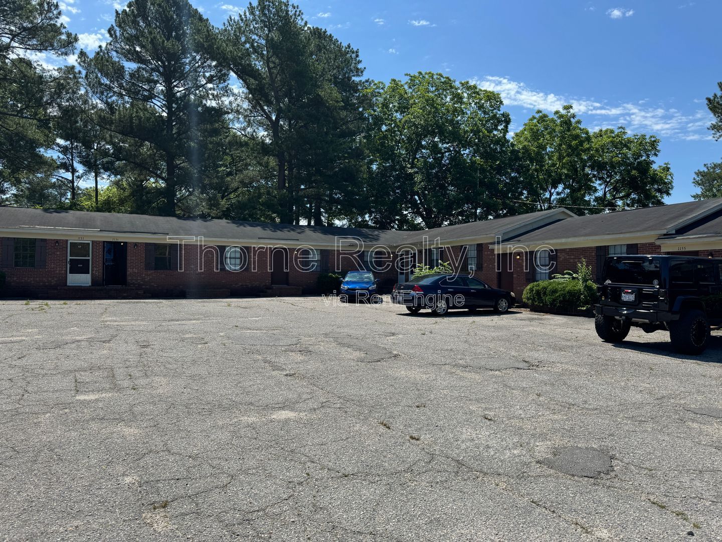 2 Bedroom Apartment - Lawn Maintenance Included - Off Street Parking property image