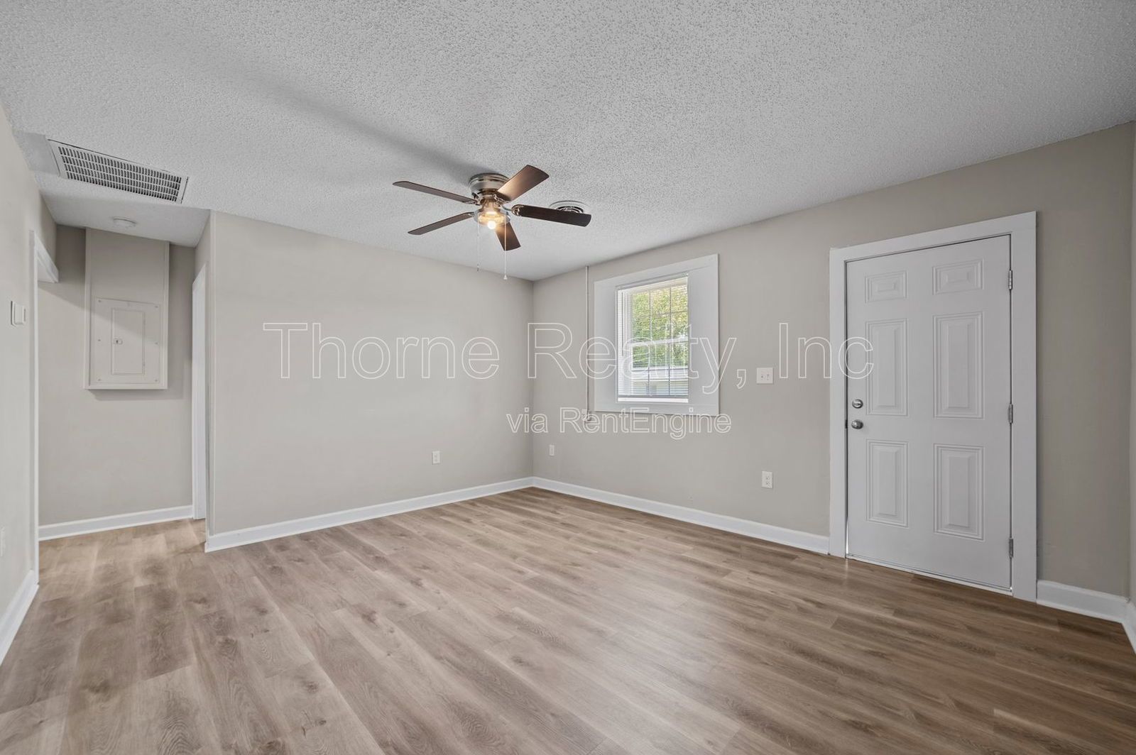 Newly Renovated 2 Bedroom Apartment - Vouchers Accepted property image