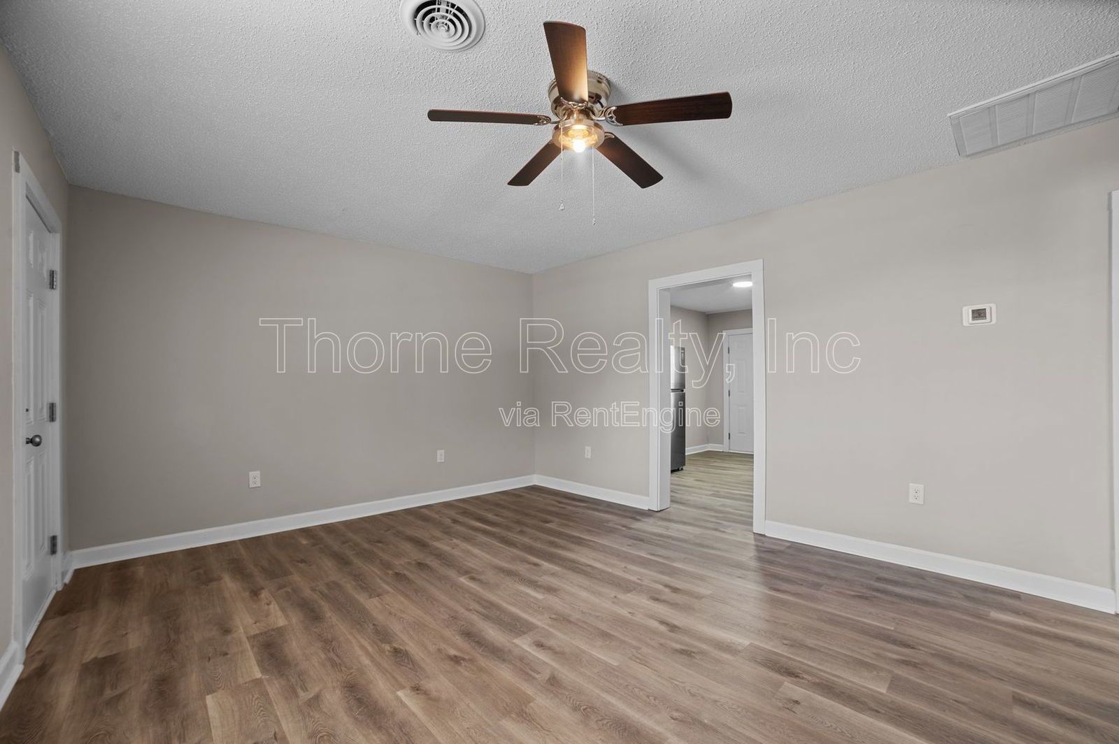 Newly Renovated 2 Bedroom Apartment - Vouchers Accepted property image