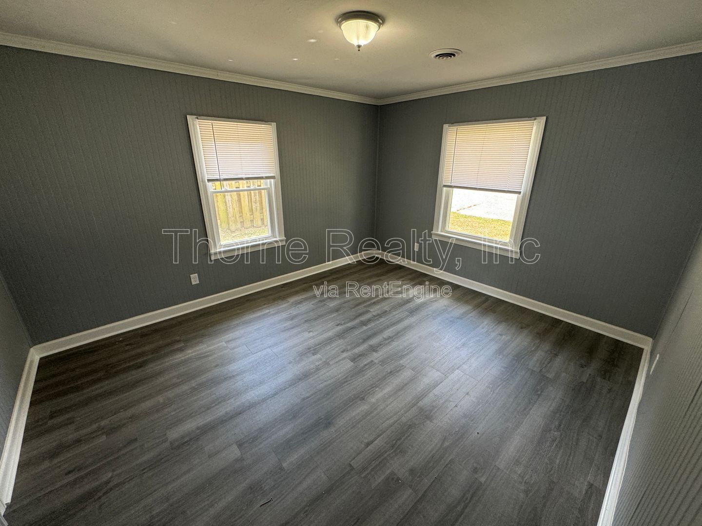 2 Bed / 1 Bath Duplex Apartment property image