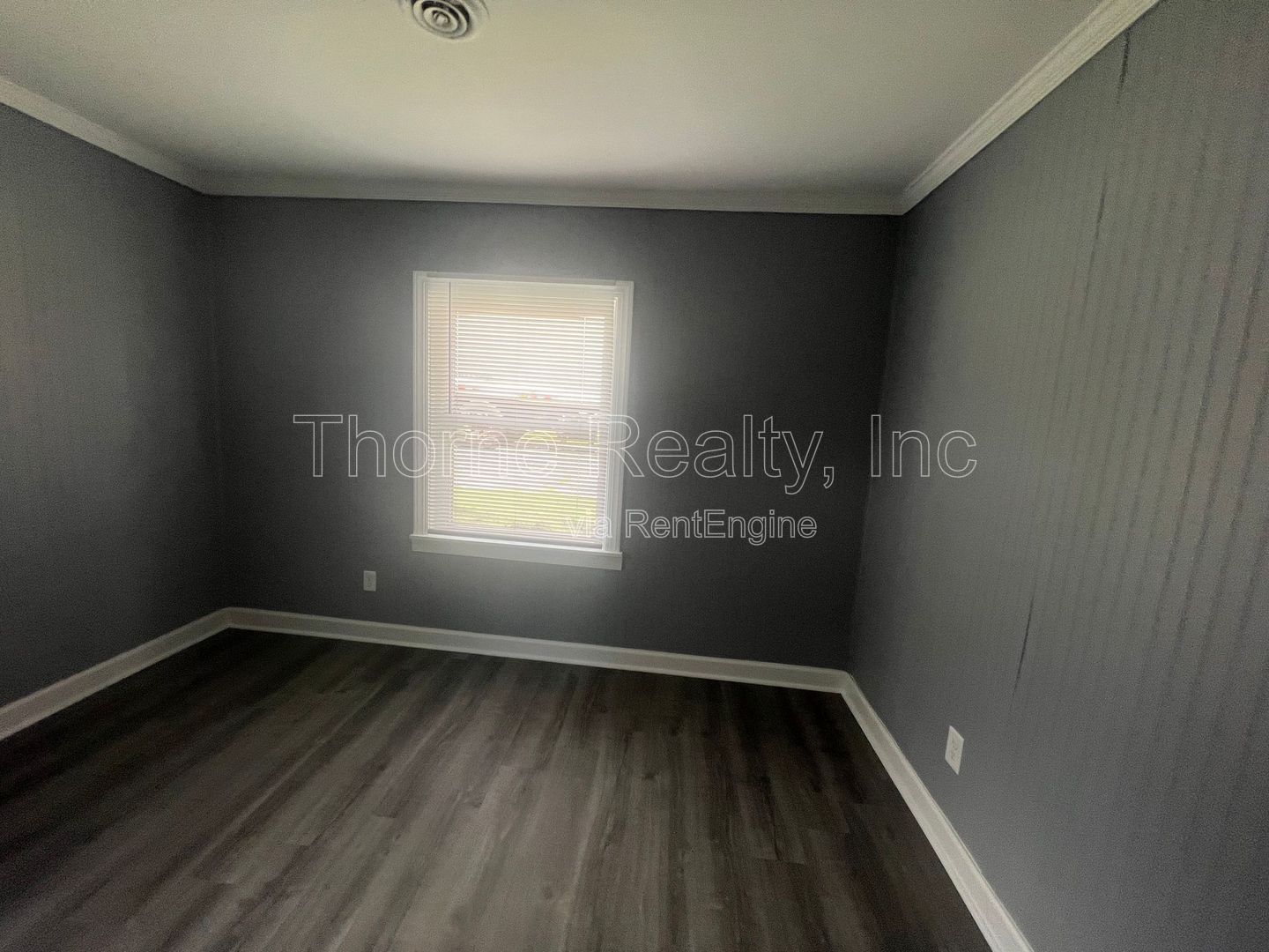 2 Bed / 1 Bath Duplex Apartment property image