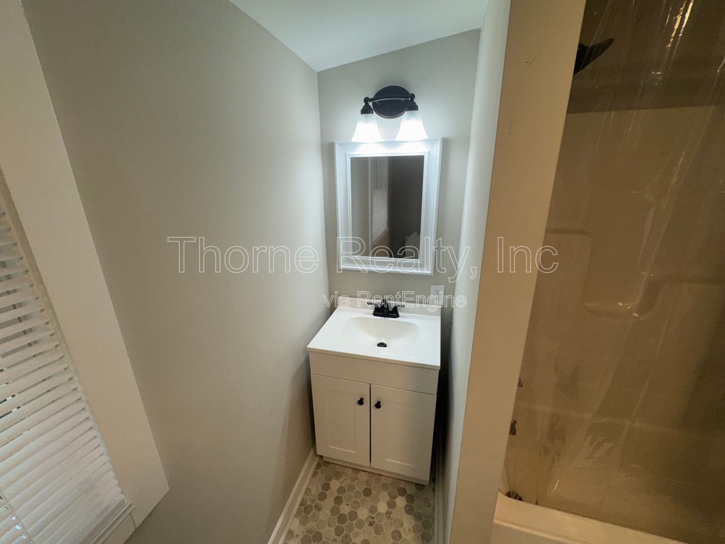 Like New 1 Bedroom Duplex - Walk to Rocky Mount Mills property image