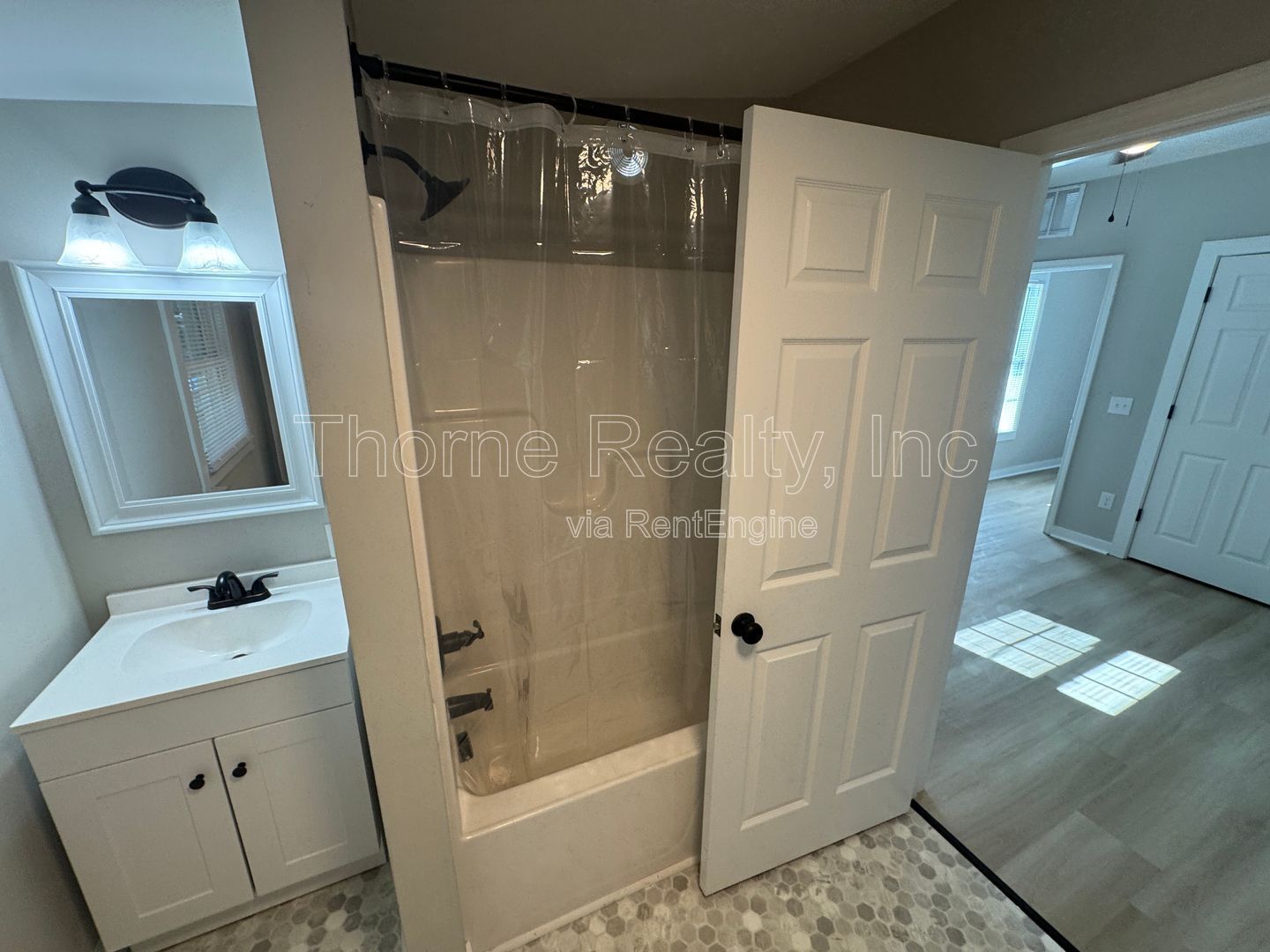 Like New 1 Bedroom Duplex - Walk to Rocky Mount Mills property image