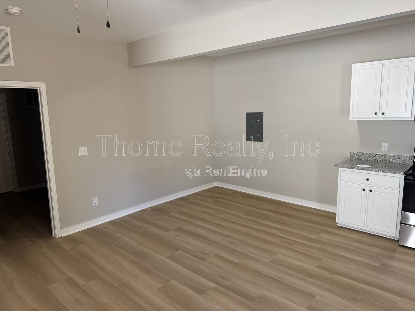 Like New 1 Bedroom Duplex - Walk to Rocky Mount Mills property image