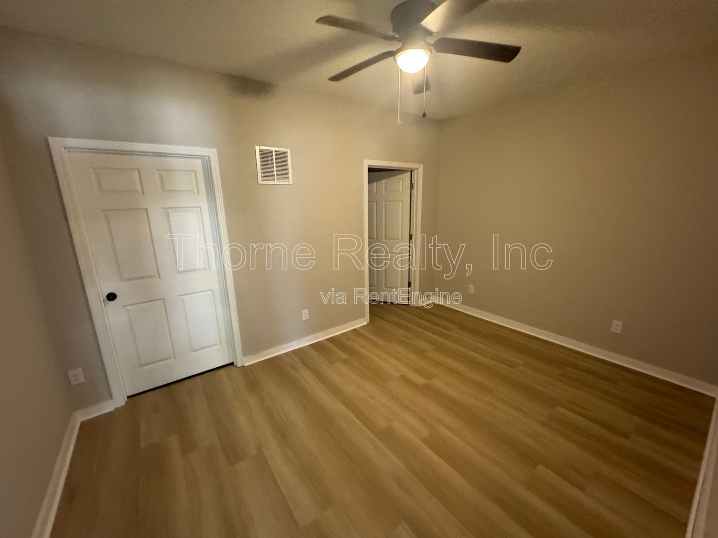 Like New 1 Bedroom Duplex - Walk to Rocky Mount Mills property image