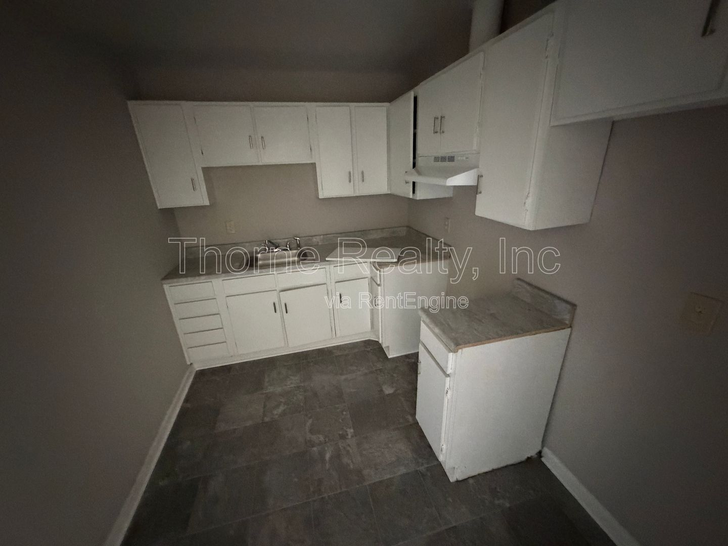 Water, sewer, trash & lawn maintenance INCLUDED property image