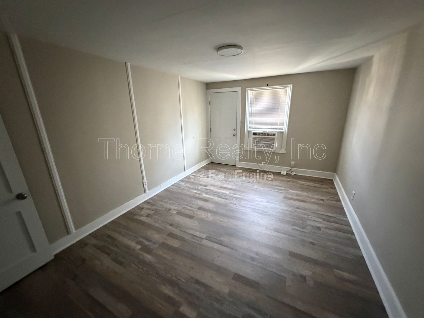2nd floor apartment property image