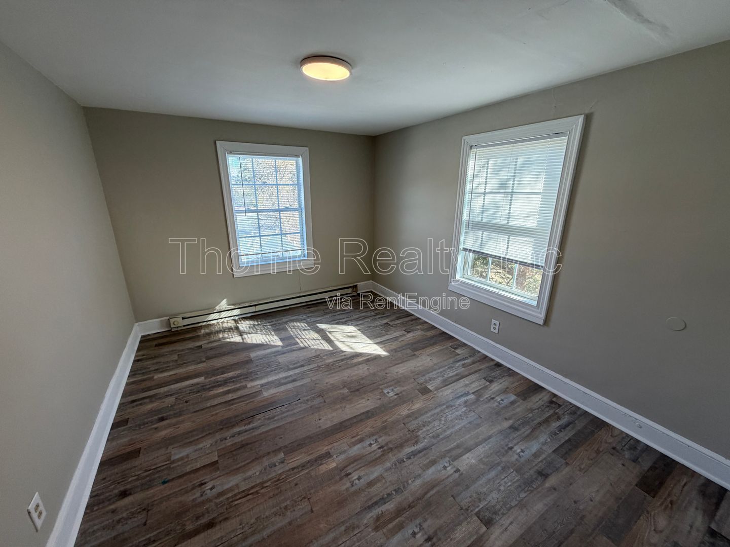 2nd floor apartment property image
