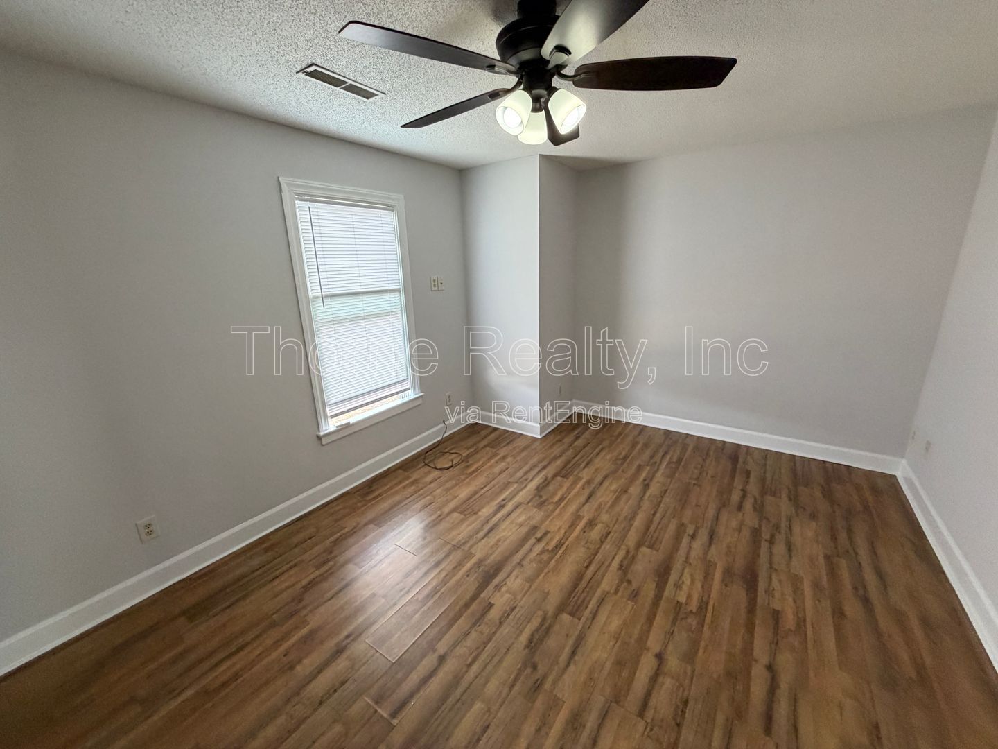 3 Bedroom Townhome in Sagewood - Central location, Granite Countertops and Stainless Appliances property image