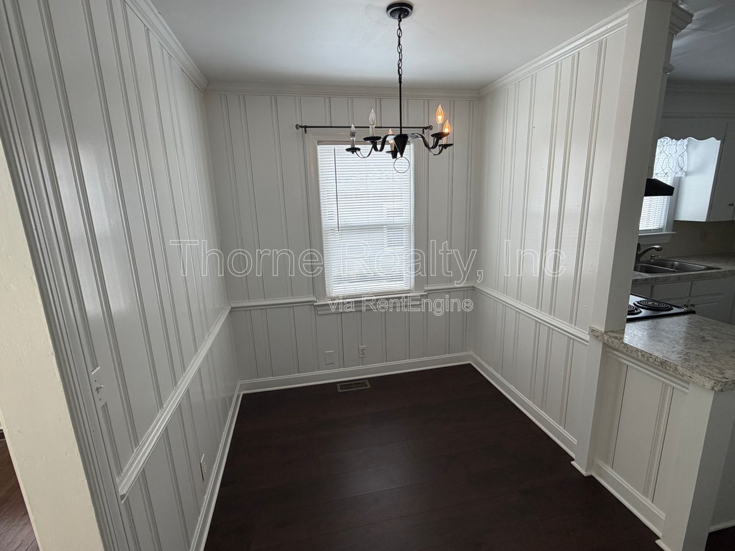 3 Bedroom Brick House with Hardwood Floors property image