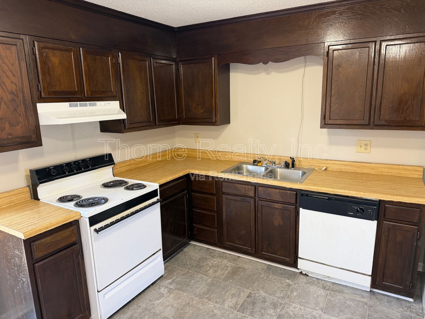 Townhome near Pizza Inn property image