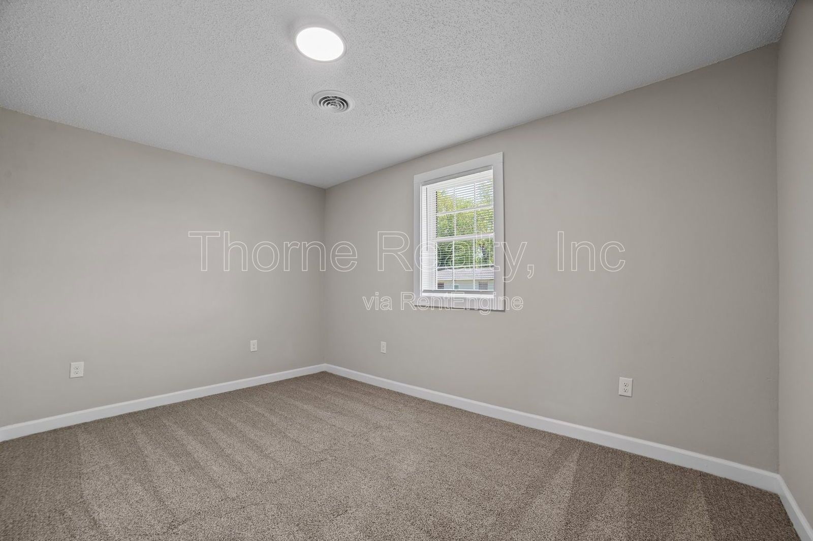 Renovated Apartment - Come see all the improvements happening at the Pointe at River View Apartments! property image