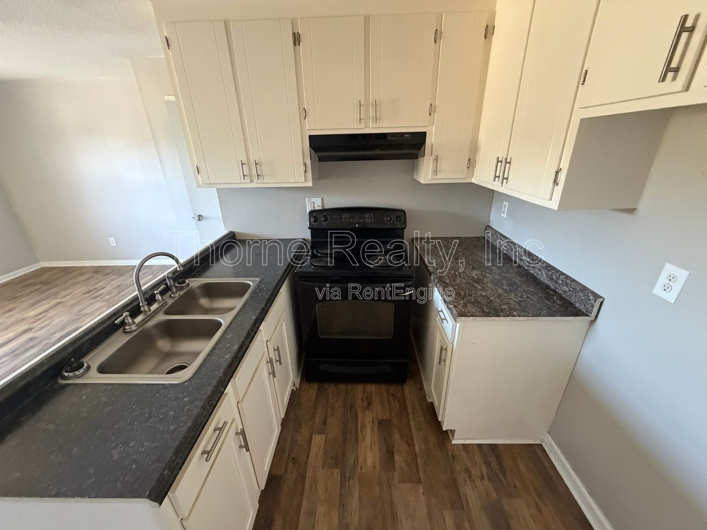 1 Bedroom Upstairs Apartment property image