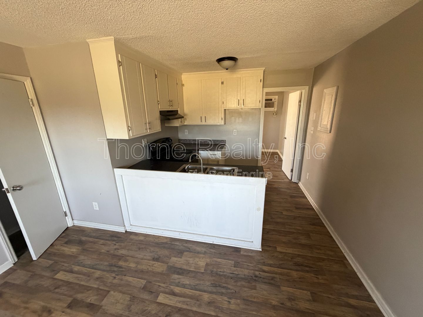 1 Bedroom Upstairs Apartment property image