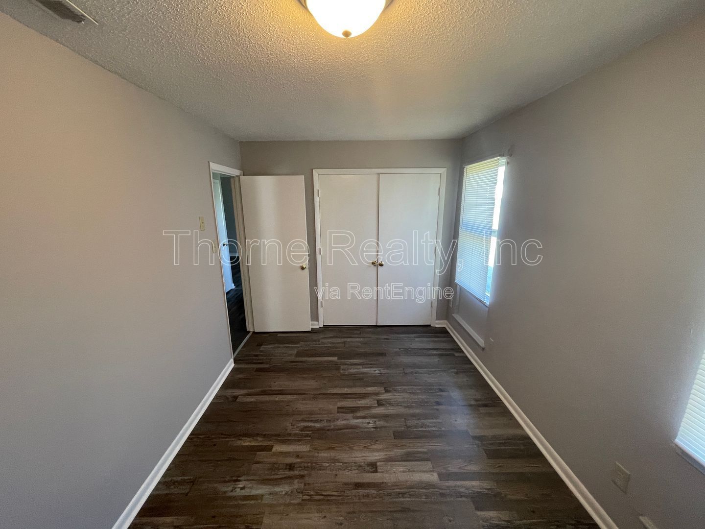 2 Bedroom Apartment - Water, Sewer, Trash, Lawn Maintenance INCLUDED property image