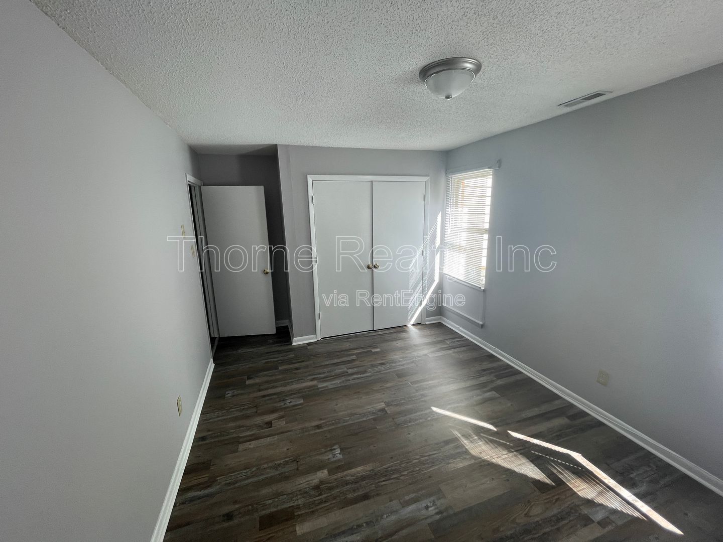 2 Bedroom Apartment - Water, Sewer, Trash, Lawn Maintenance INCLUDED property image
