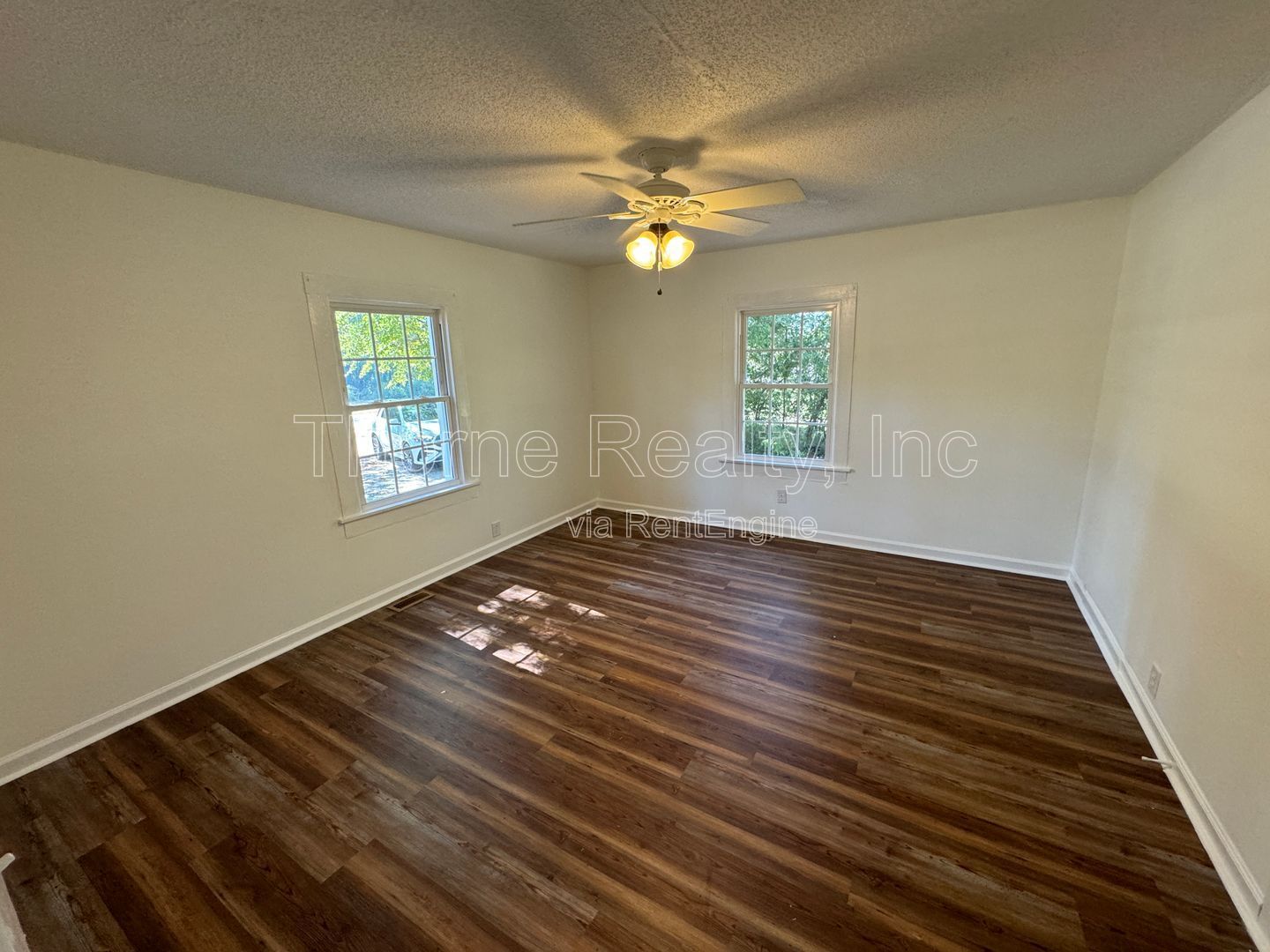 2 Bedroom House - Beautiful Renovation - No Access to Surrounding Farmlands! property image