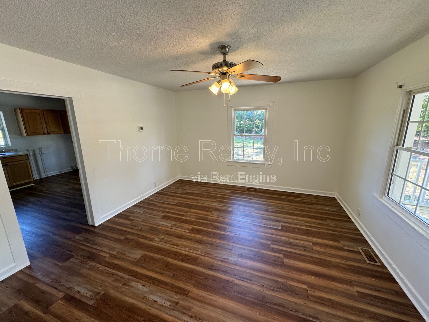 2 Bedroom House - Beautiful Renovation - No Access to Surrounding Farmlands! property image