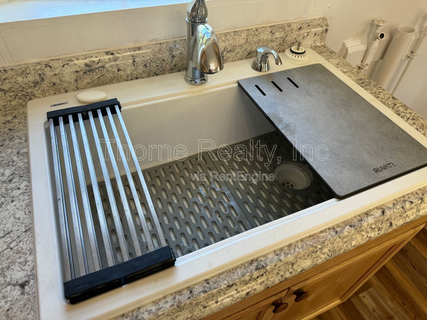 2 Bedroom House - Beautiful Renovation - No Access to Surrounding Farmlands! property image