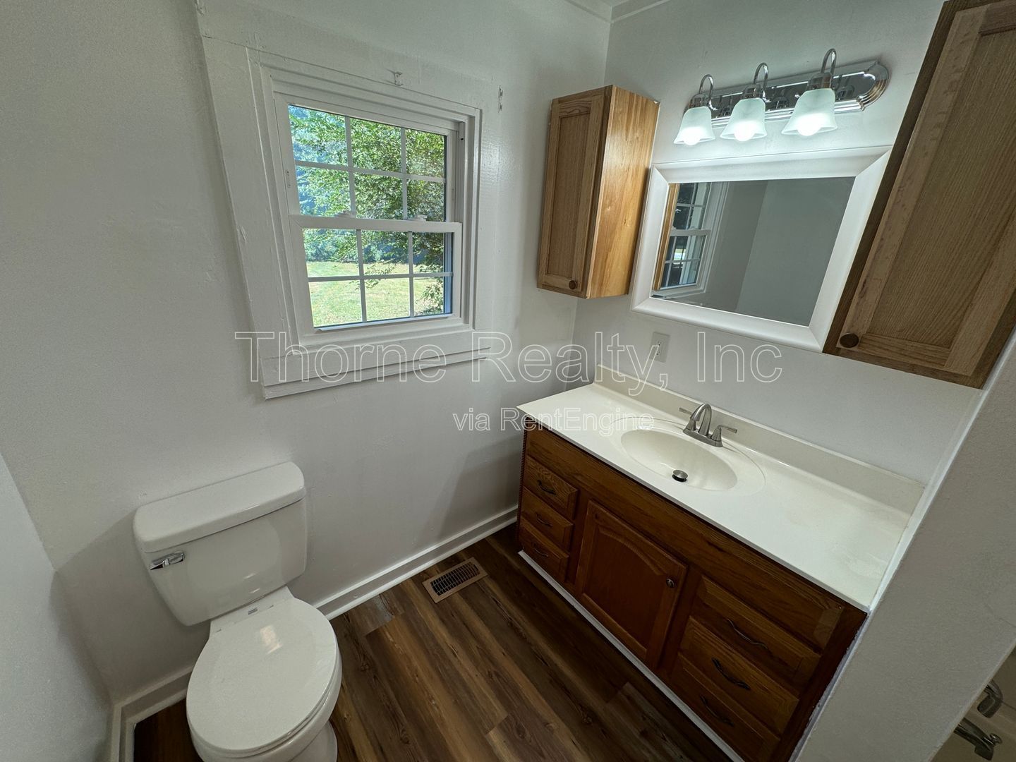 2 Bedroom House - Beautiful Renovation - No Access to Surrounding Farmlands! property image