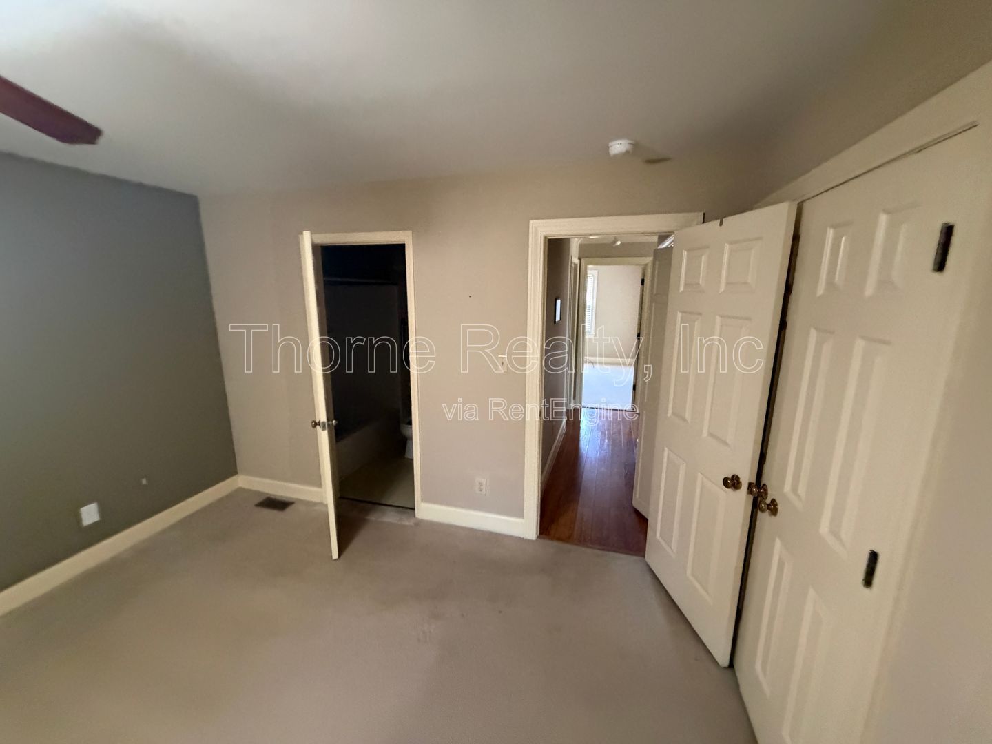 2 Bedroom Townhome in Summerfield - End unit with Screened Porch! property image