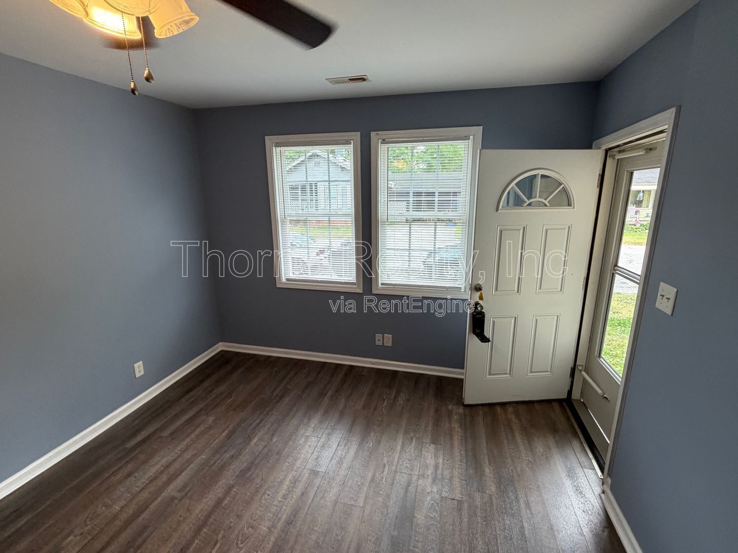 1 Bedroom Renovated Apartment **MOVE IN SPECIAL: $100 OFF FIRST MONTHS RENT** property image