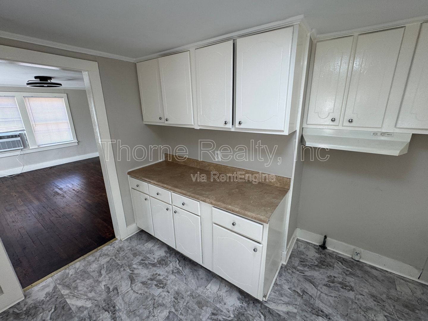 Renovated 2 Bedroom House on Corner Lot property image