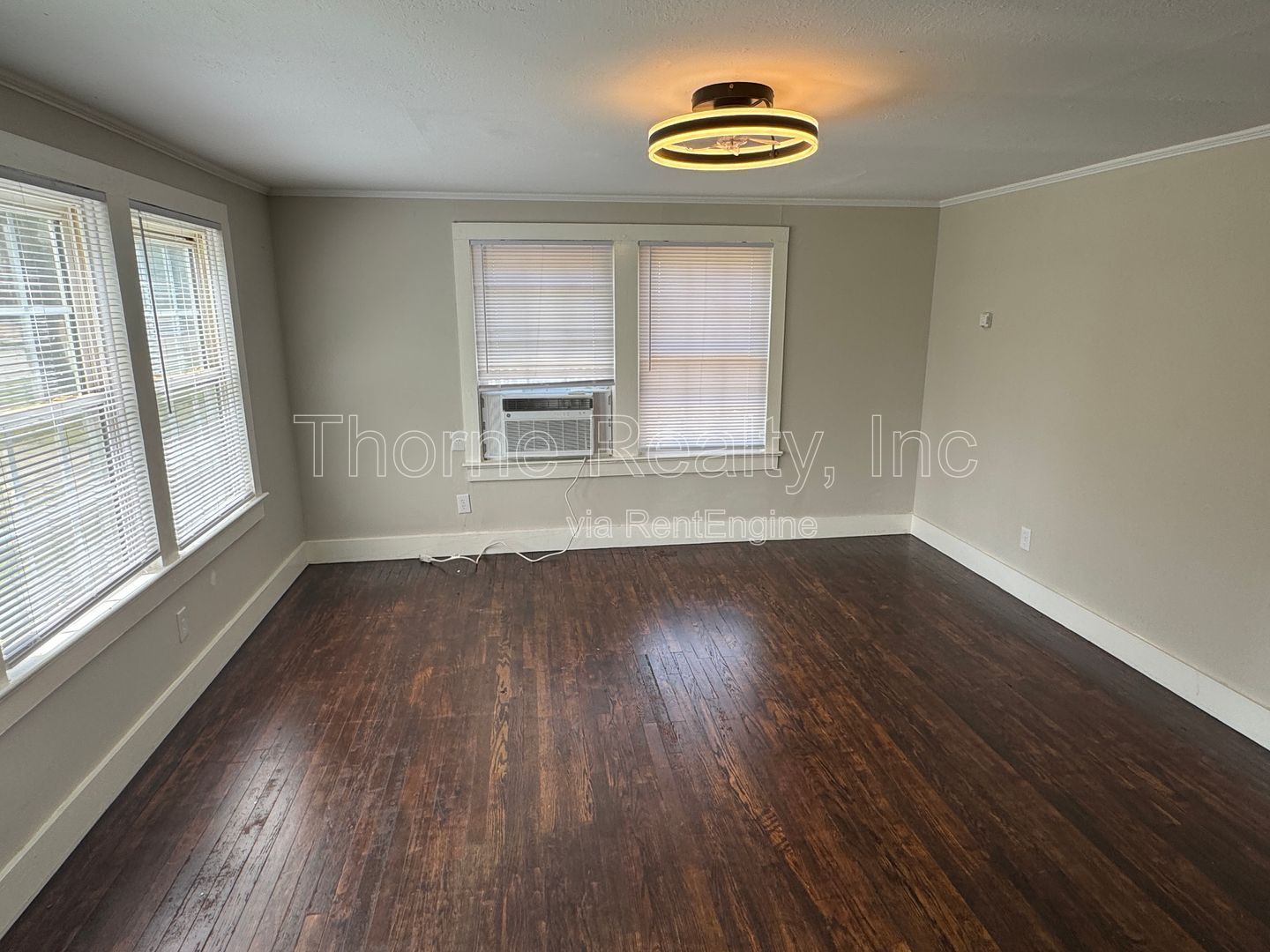 Renovated 2 Bedroom House on Corner Lot property image