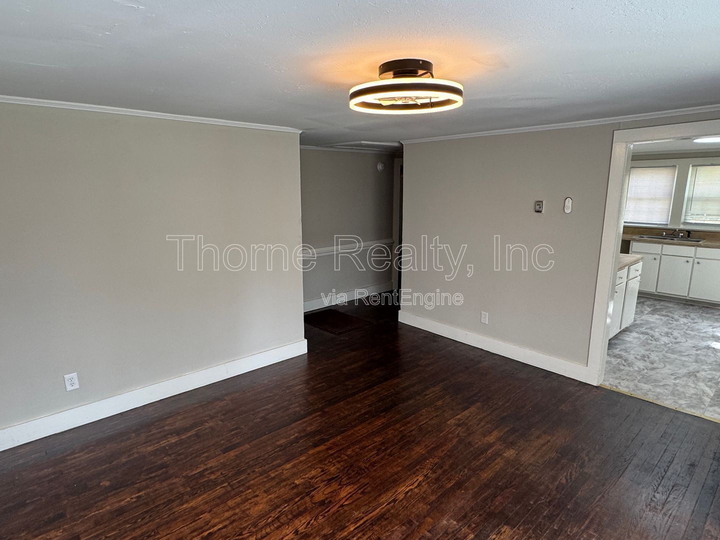 Renovated 2 Bedroom House on Corner Lot property image