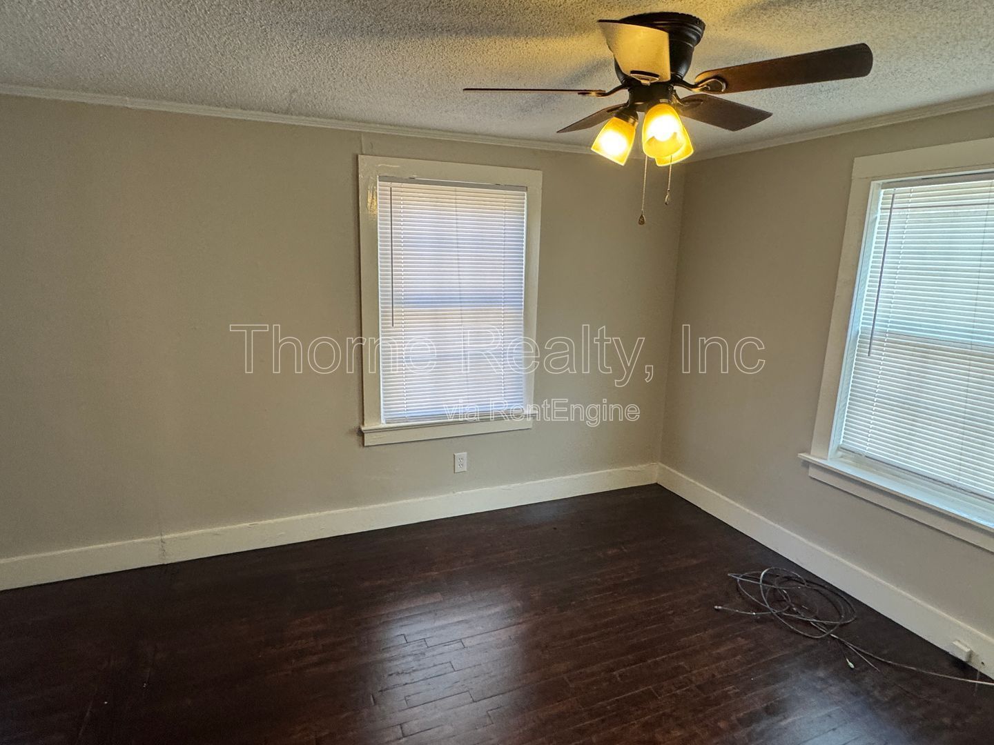 Renovated 2 Bedroom House on Corner Lot property image