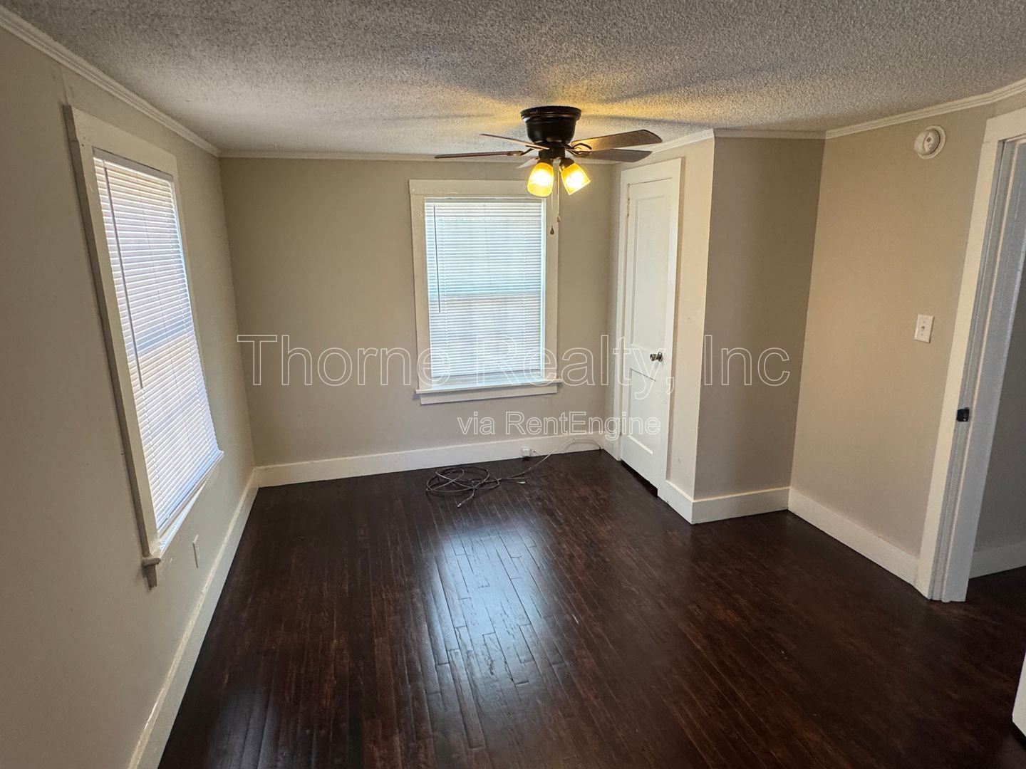 Renovated 2 Bedroom House on Corner Lot property image