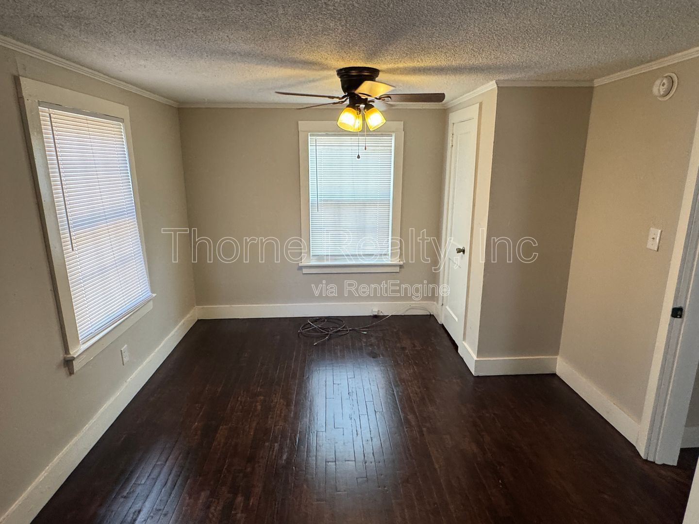 Renovated 2 Bedroom House on Corner Lot property image