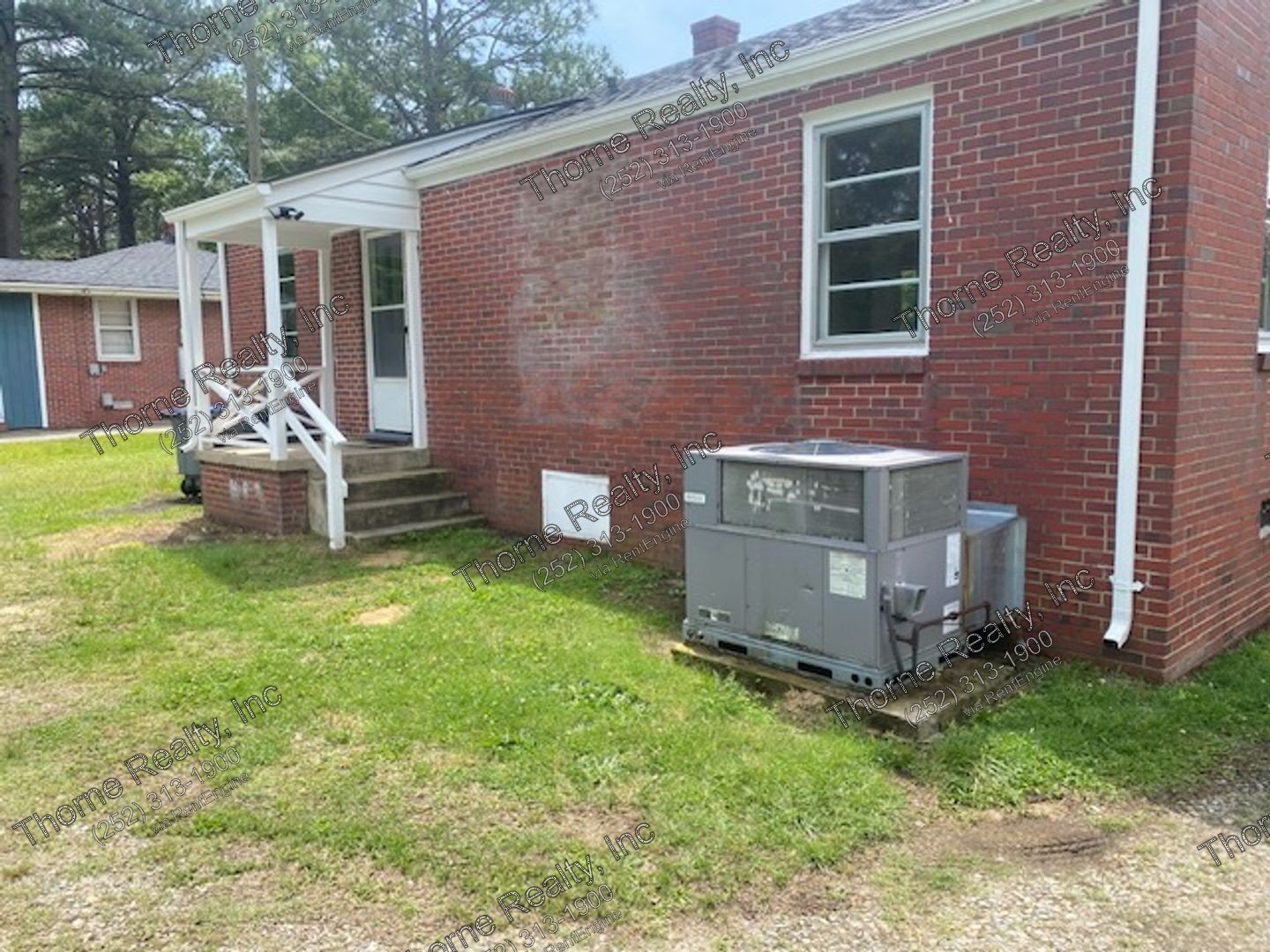 3 Bedroom Brick Home With Hardwood Floors property image