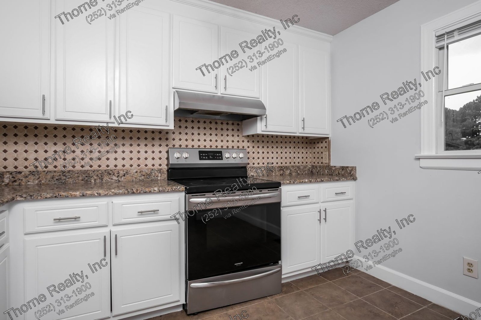 3 Bedroom Townhome in Sagewood - Central location, Granite Countertops and Stainless Appliances property image