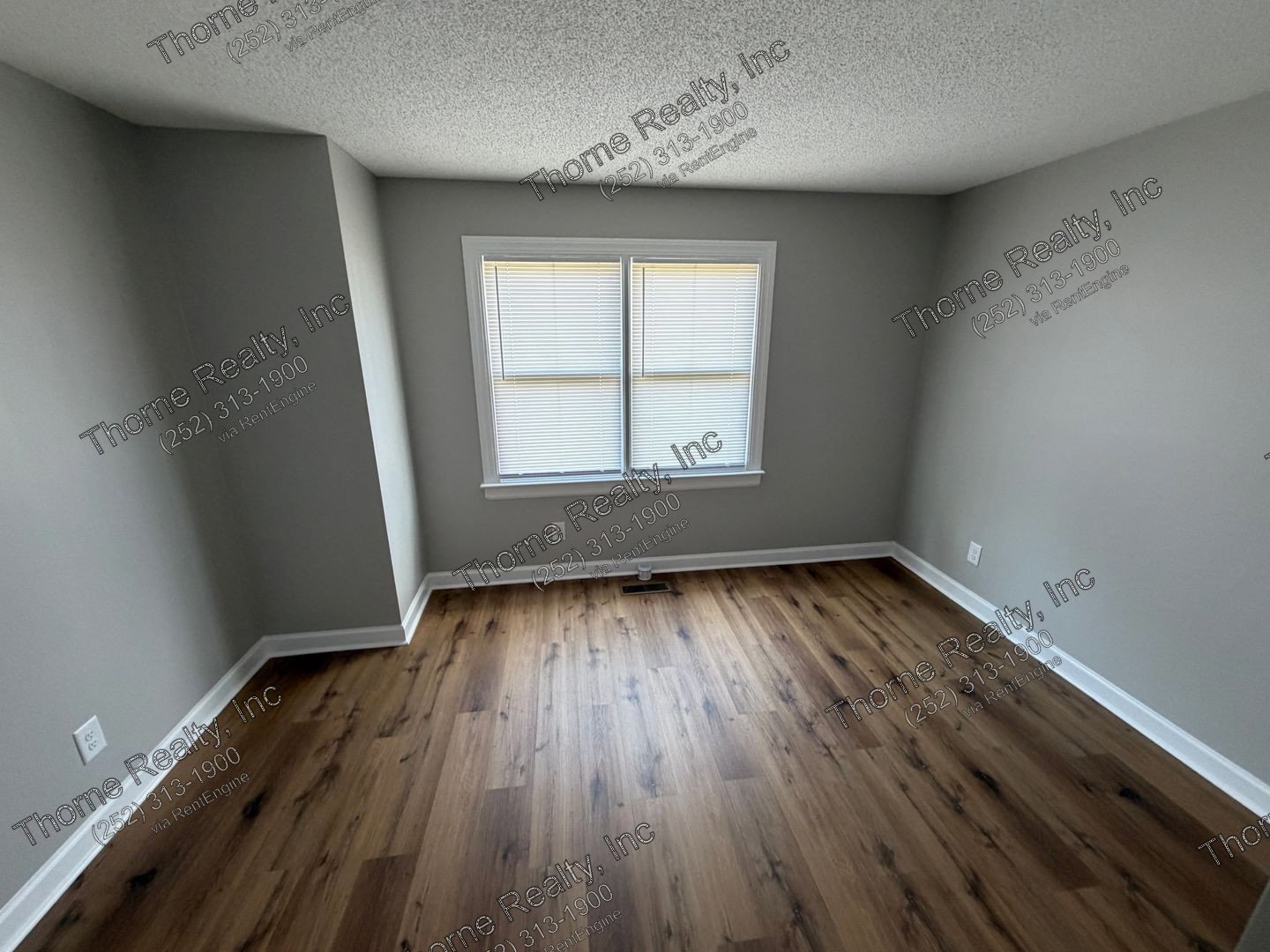Beautiful Townhome in Sagewood - Possible 3rd bedroom loft upstairs! property image